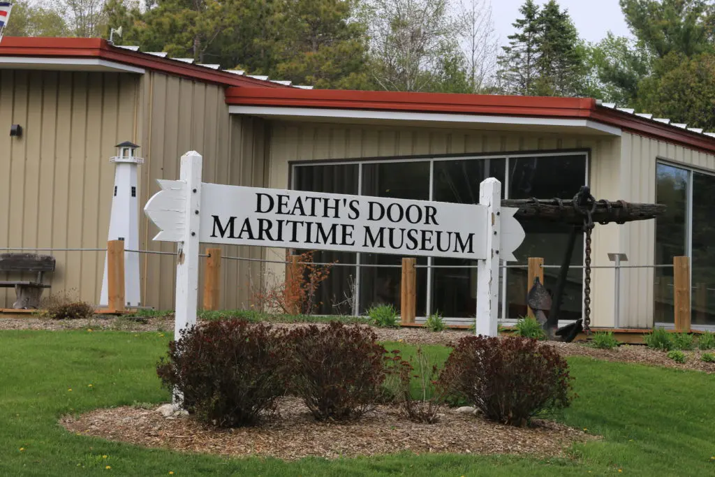 Cana island wisconsinharbortowns